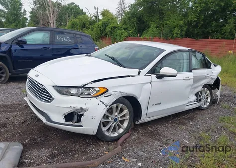 2019 Ford Fusion Hybrid Se z USA, uszkodzony, nr VIN 3FA6P0LU0KR197104